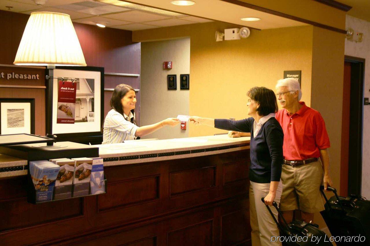 Hampton Inn Mount Pleasant Interiør bilde