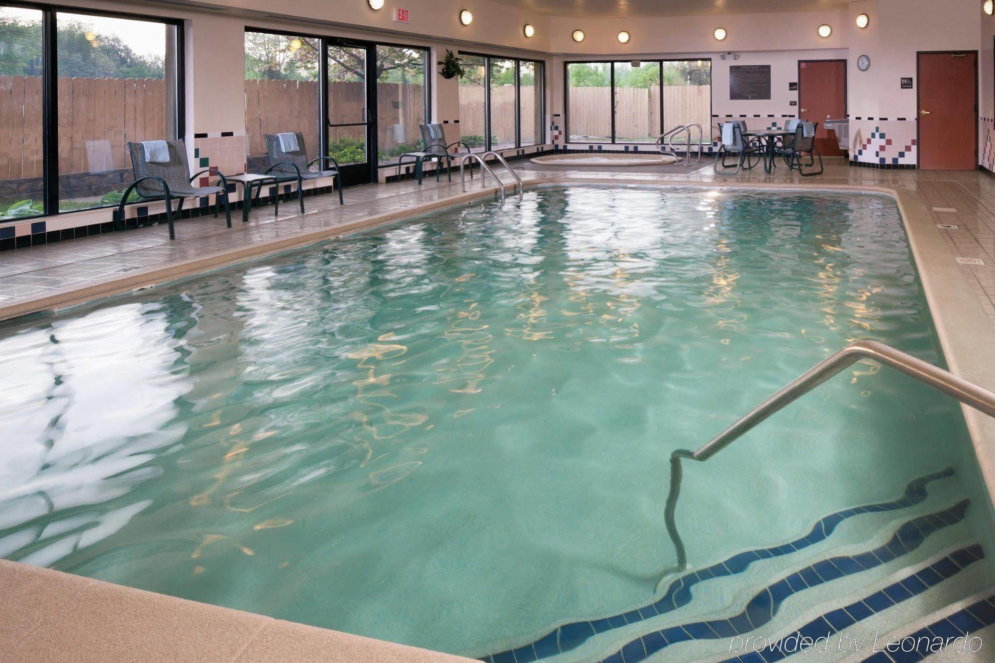 Hampton Inn Mount Pleasant Eksteriør bilde