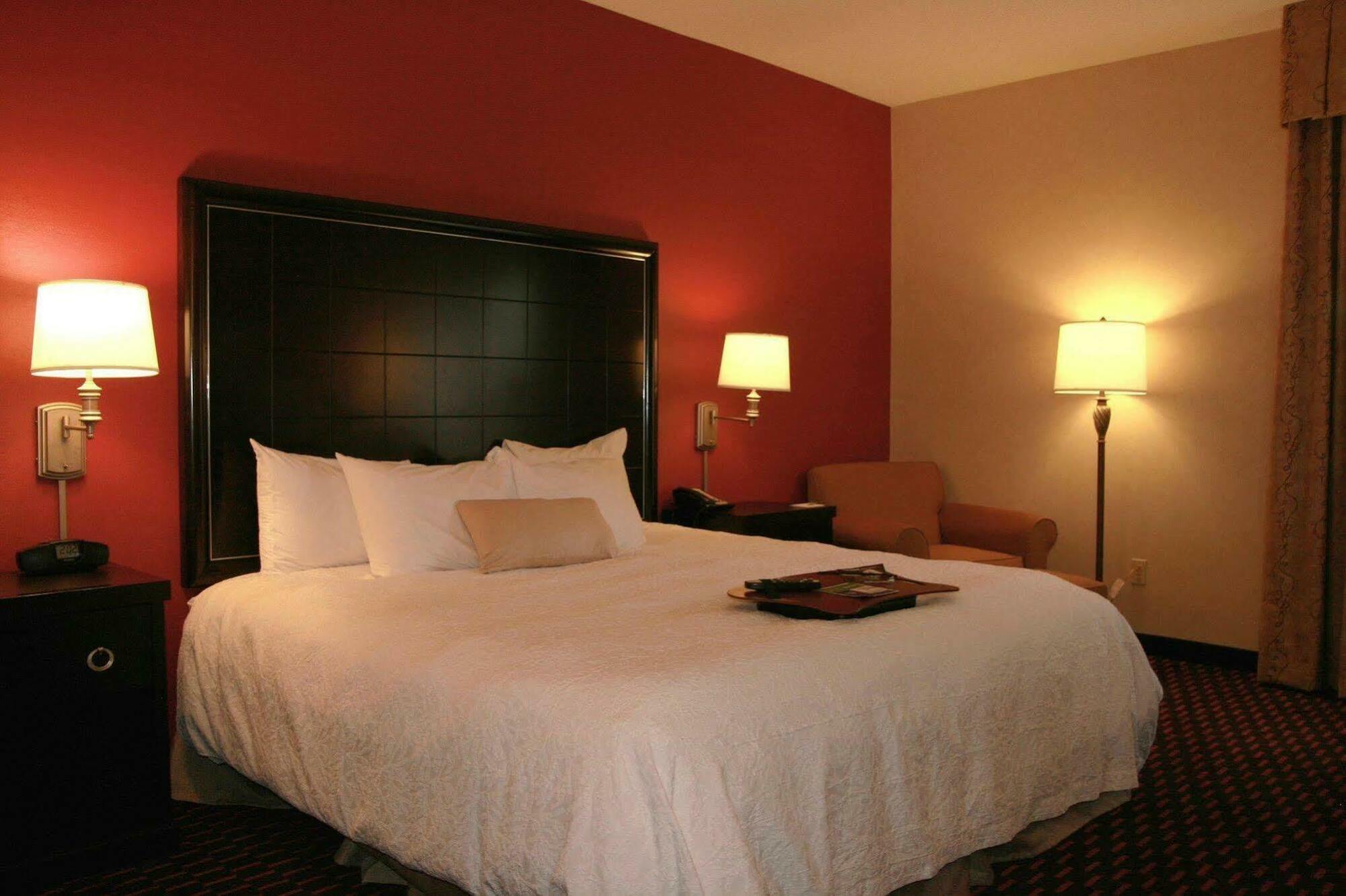 Hampton Inn Mount Pleasant Rom bilde