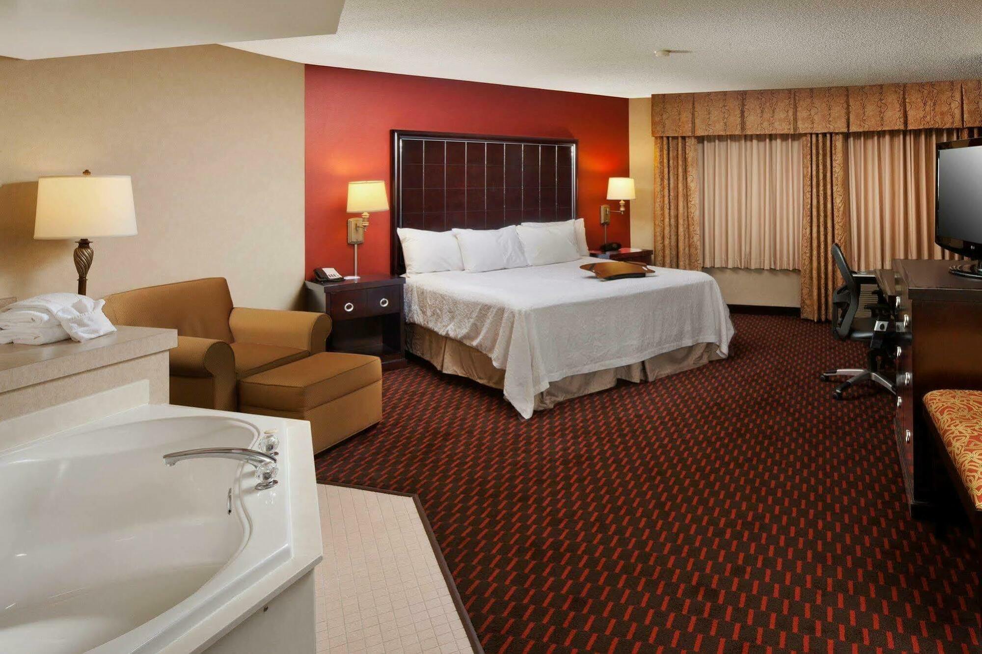 Hampton Inn Mount Pleasant Eksteriør bilde